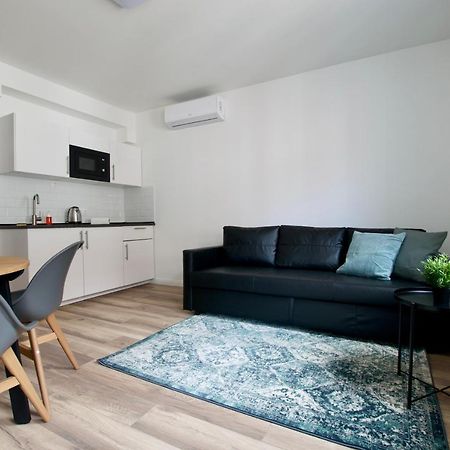 Standard Apartment By Hi5 - Dessewffy 37 Suites Budapest Extérieur photo