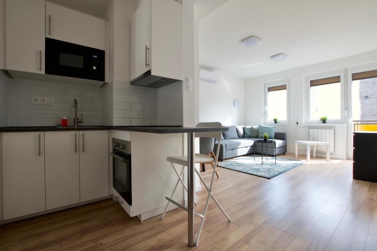 Standard Apartment By Hi5 - Dessewffy 37 Suites Budapest Extérieur photo