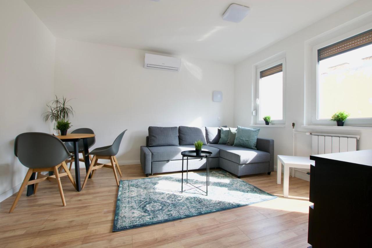 Standard Apartment By Hi5 - Dessewffy 37 Suites Budapest Extérieur photo