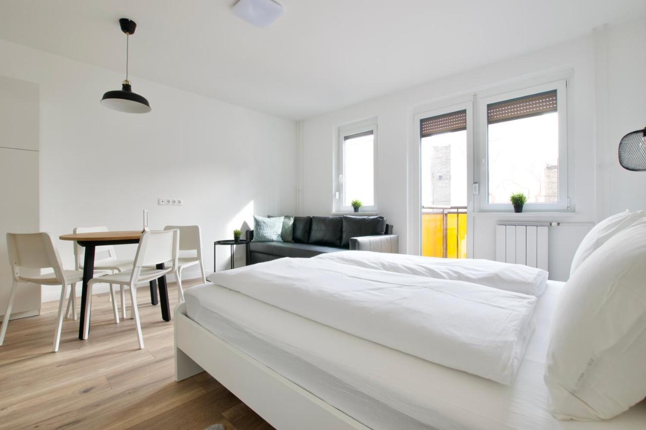 Standard Apartment By Hi5 - Dessewffy 37 Suites Budapest Extérieur photo
