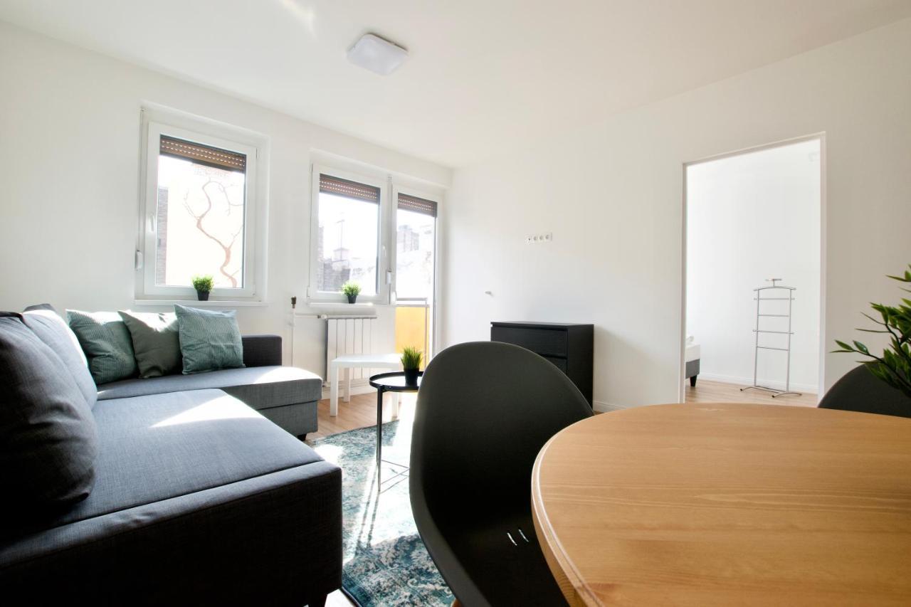 Standard Apartment By Hi5 - Dessewffy 37 Suites Budapest Extérieur photo